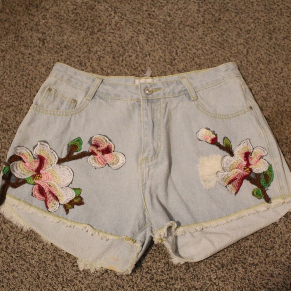 Etwo Shorts